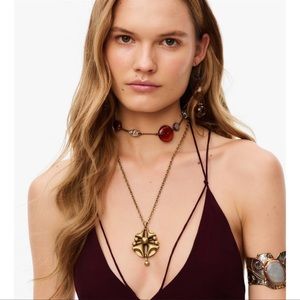 ZARA LIMITED EDITION PACK OF NECKLACES